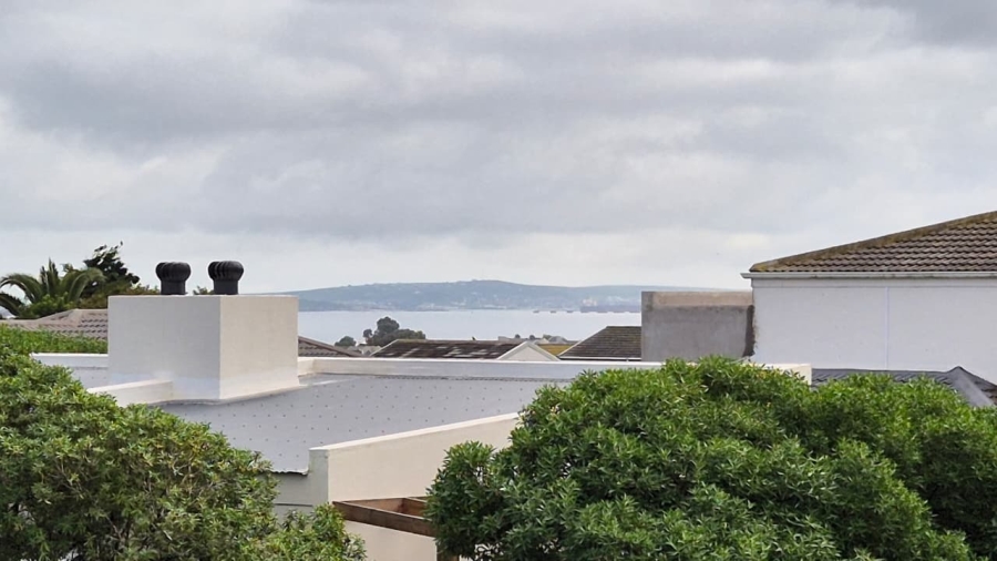 4 Bedroom Property for Sale in Country Club Western Cape